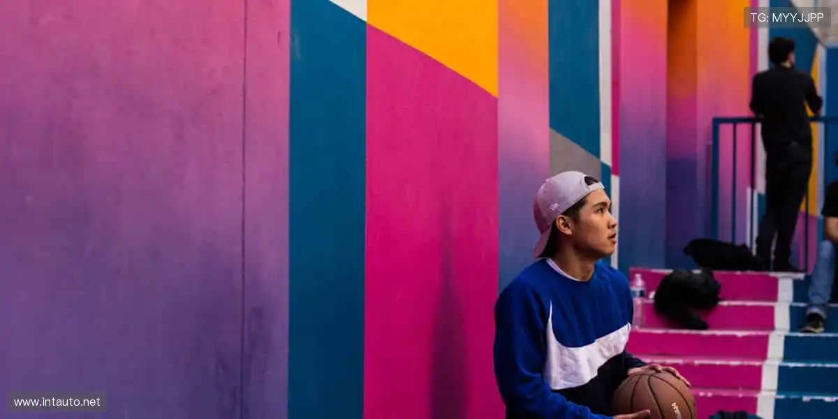 🏀巅峰对决，激情无限！🔥亲临现场，感受心跳加速的体育魅力！